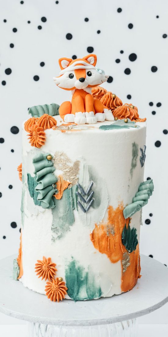 benitas custom cake